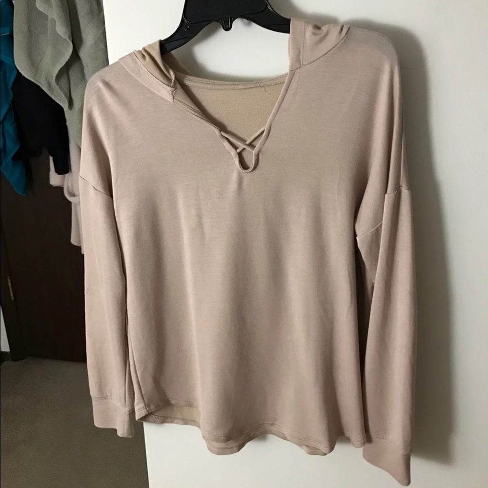 light hooded pullover